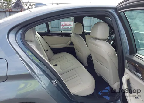 2019 BMW 540I из США, поврежденный, VIN WBAJE5C56KWW40513